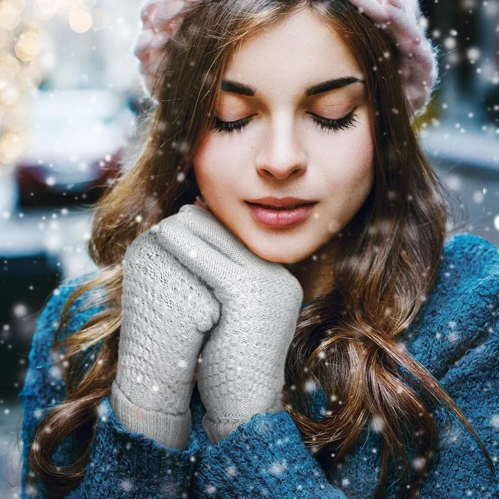 Women's 4 Pack Black, White, Pink, Yellow Winter Gloves Warm Soft